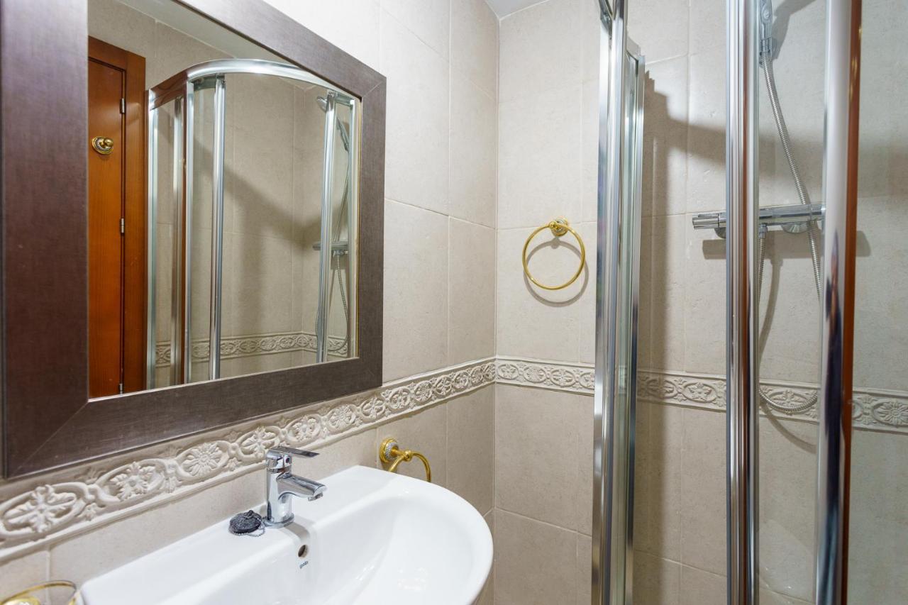 Malagasuite Carihuela Seaviews Torremolinos Eksteriør billede